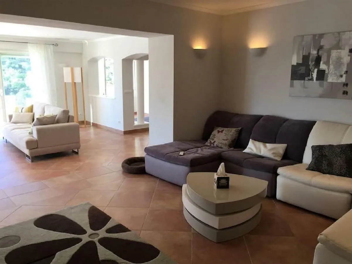 Villa Des Oliviers Le Lavandou 0*,